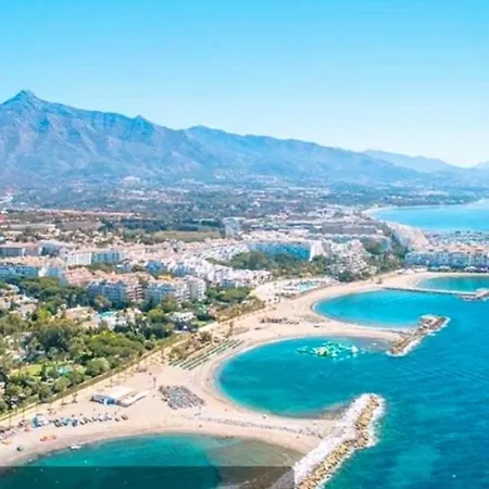 En La Playa Piscinas Jardines Puerto Banus Wifi Apartment *