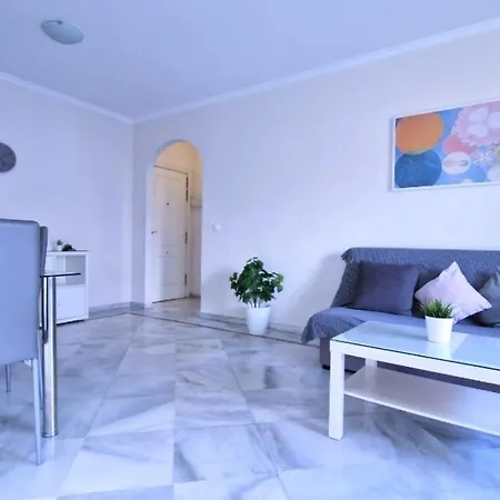 En La Playa Piscinas Jardines Puerto Banus Wifi Apartment Marbella