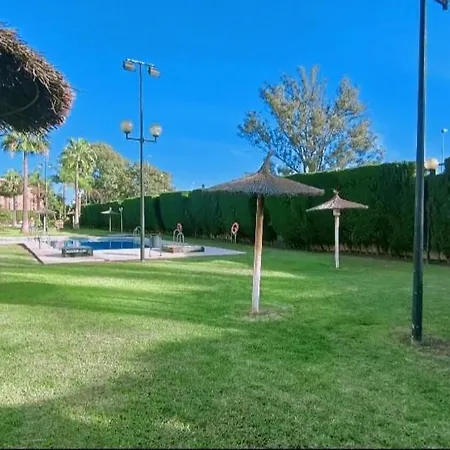 En La Playa Piscinas Jardines Puerto Banus Wifi Marbella