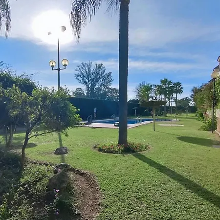 Apartment En La Playa Piscinas Jardines Puerto Banus Wifi