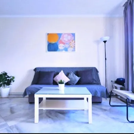En La Playa Piscinas Jardines Puerto Banus Wifi Apartment