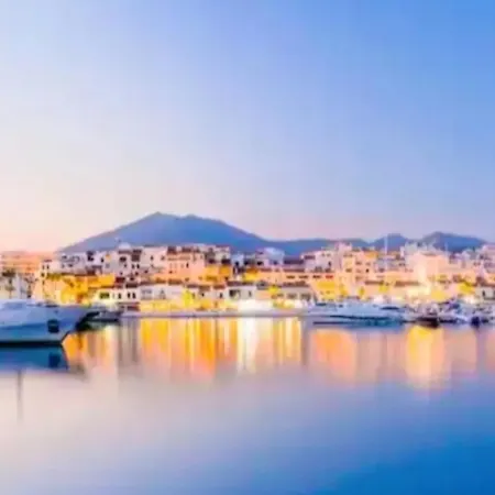 En La Playa Piscinas Jardines Puerto Banus Wifi Apartment *